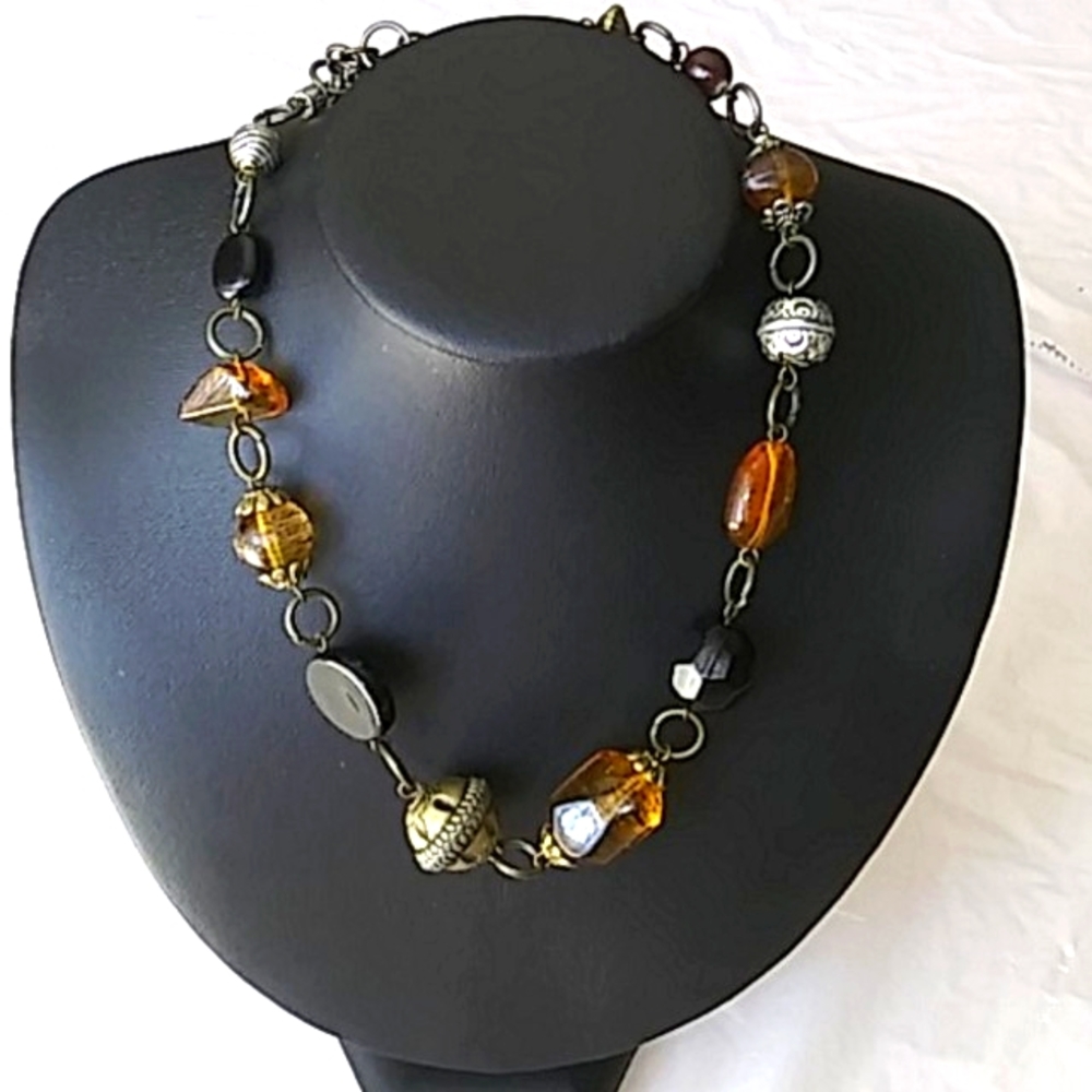 Contemporary Bold Neckles